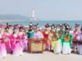 三亚(yà)南(nán)山(shān)休(xiū)闲会馆民族乐(lè)器演(yǎn)奏